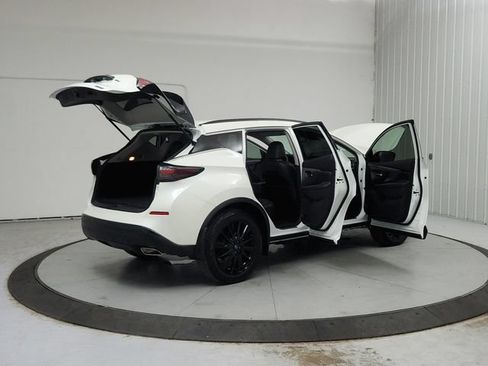 Used 2024 Nissan Murano SV w/ SV Midnight Edition Package FWD image 16