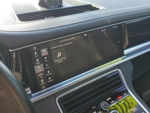 Used 2018 Porsche Panamera 4S image 16