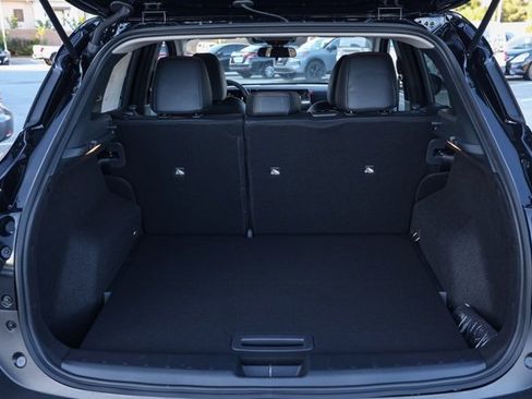 New 2025 Nissan Kicks SR image 16