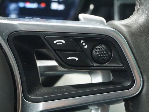 Used 2017 Porsche Macan S image 35