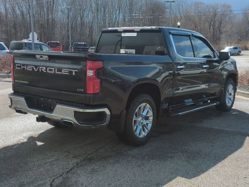 Used 2021 Chevrolet Silverado 1500 LTZ w/ LTZ Premium Package image 8