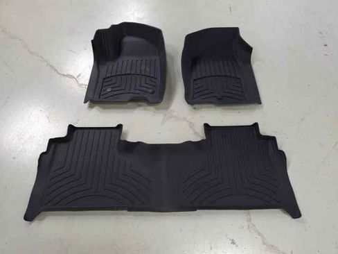 Used 2022 GMC Yukon XL SLT w/ SLT Premium Package image 12