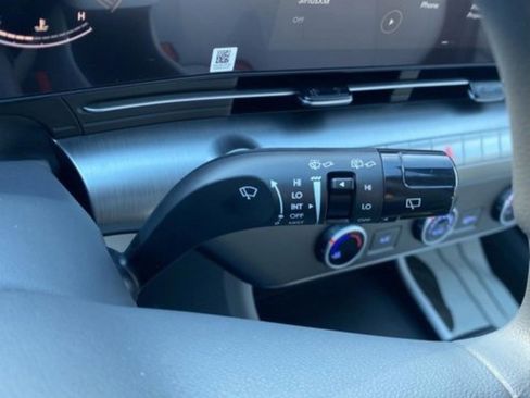 New 2026 Hyundai Kona SE FWD image 19
