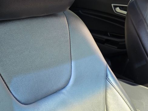 Used 2016 Ford Edge Titanium w/ Technology Package image 22