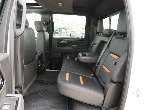 Used 2025 GMC Sierra 2500 AT4 w/ AT4 Premium Plus Package AWD/4WD image 28