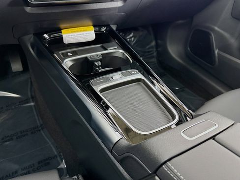 New 2026 Mercedes-Benz GLB 250 image 13