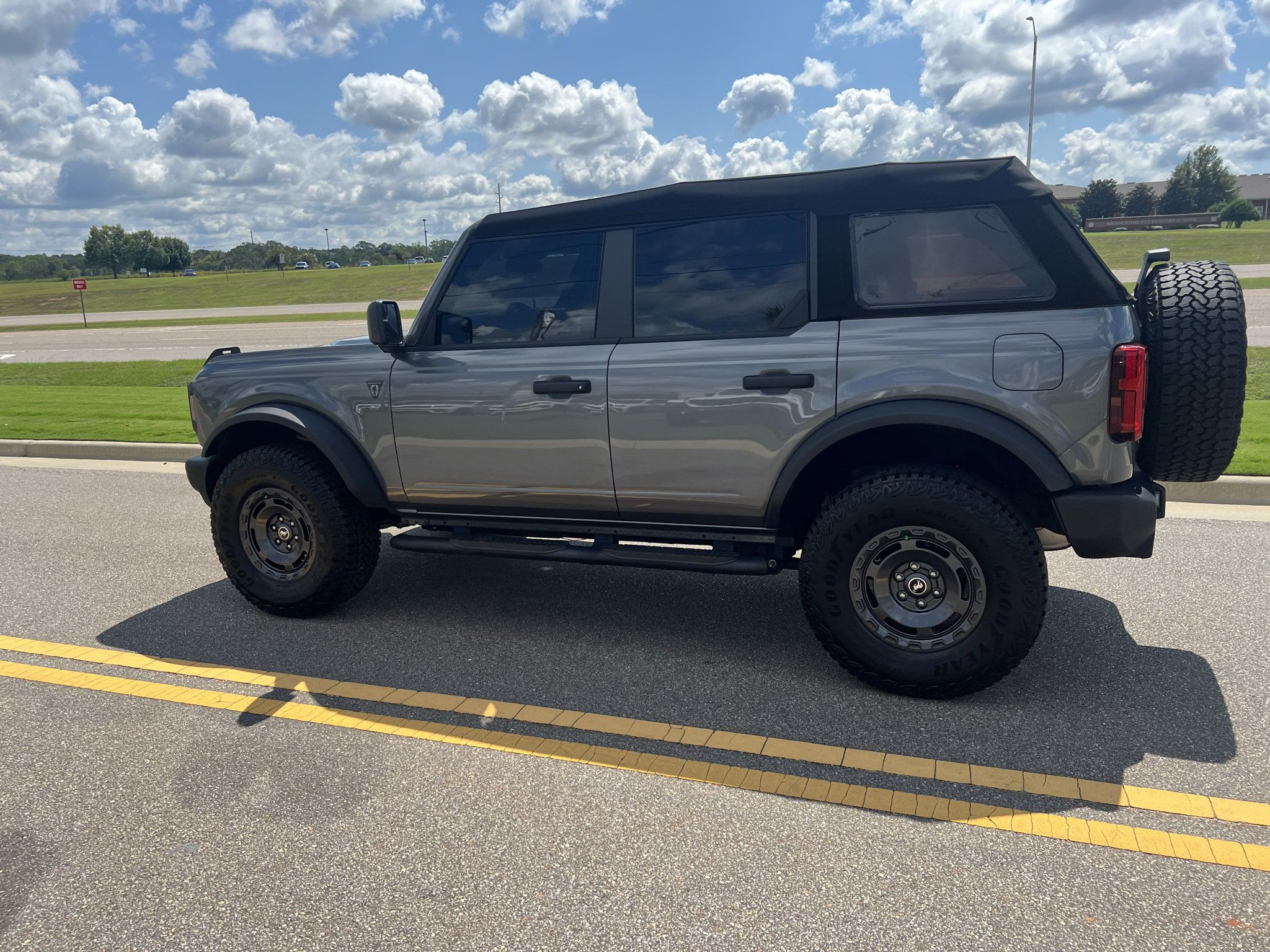 Used 2025 Ford Bronco 4-Door w/ Sasquatch Package AWD/4WD image 16