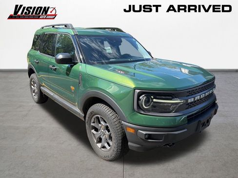 Used 2023 Ford Bronco Sport Badlands AWD/4WD image 3