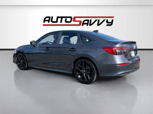 Used 2023 Honda Civic Sport image 5