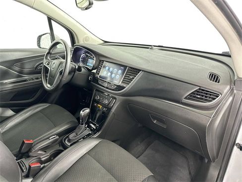 Used 2018 Buick Encore Preferred image 29