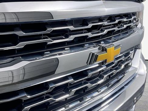 Certified 2017 Chevrolet Silverado 1500 LTZ w/ Texas Edition AWD/4WD image 28