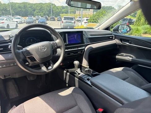 Used 2025 Toyota Camry LE FWD image 23