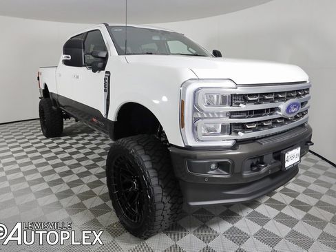 Used 2025 Ford F250 King Ranch image 4