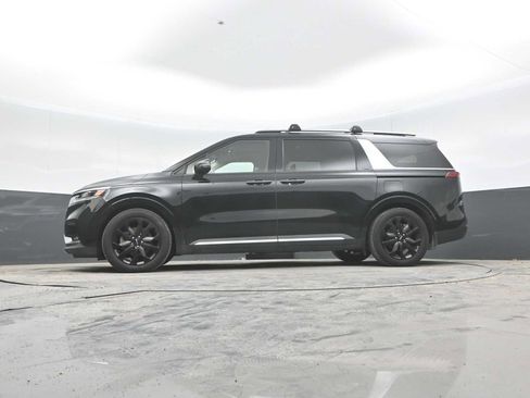 Used 2022 Kia Carnival SX Prestige FWD image 25