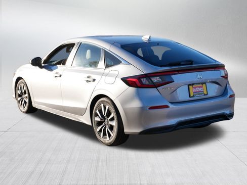 Used 2024 Honda Civic EX-L image 5