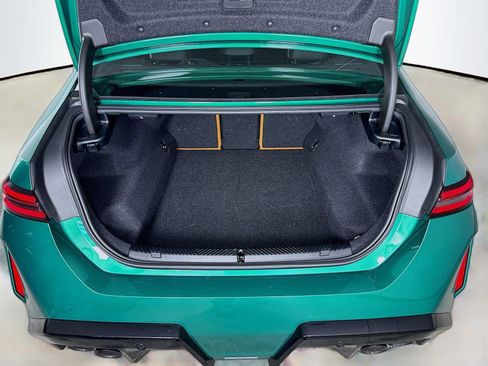 Used 2025 BMW M5 w/ Carbon Package image 27