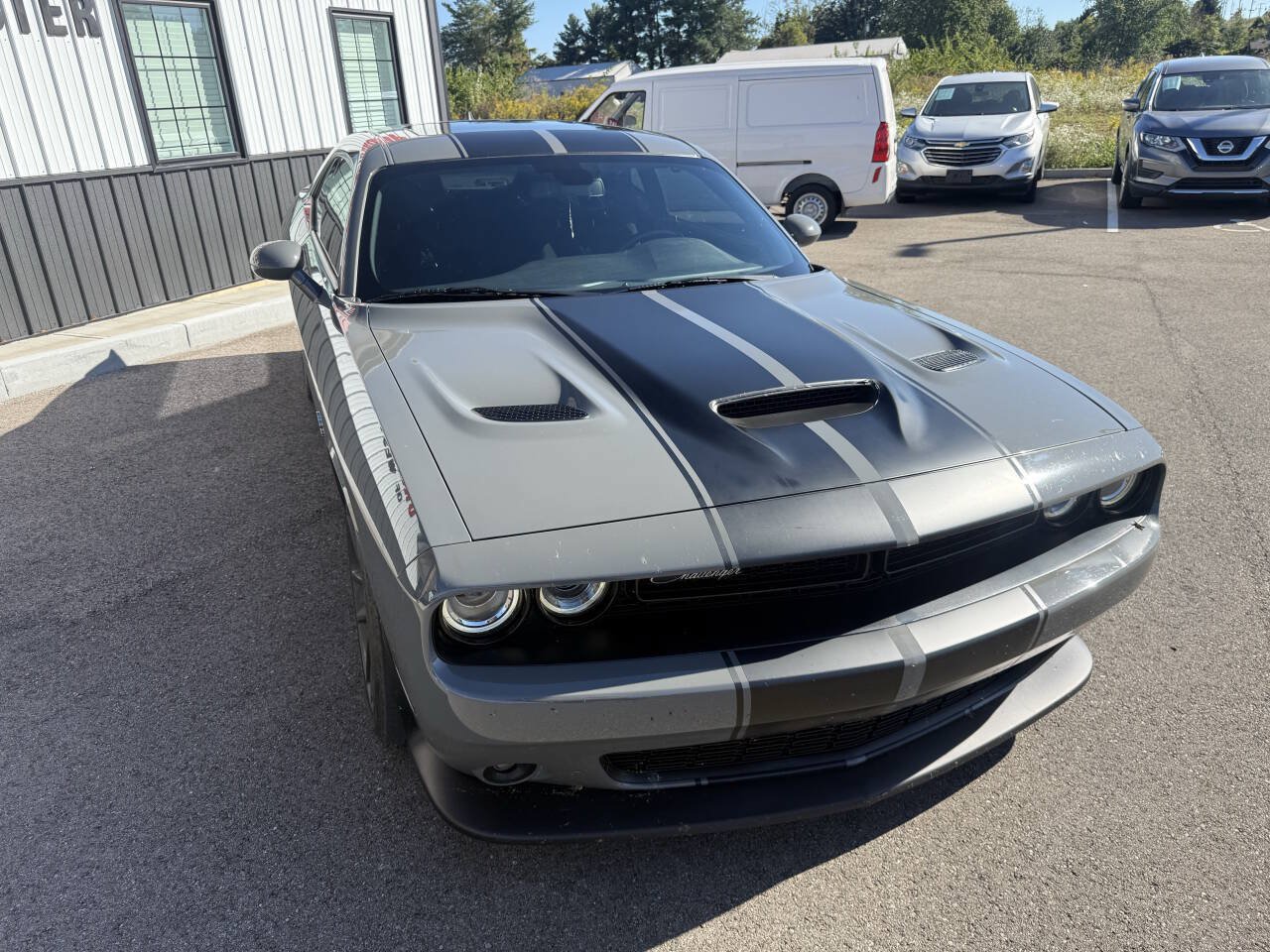 Used 2019 Dodge Challenger R/T Scat Pack RWD image 5
