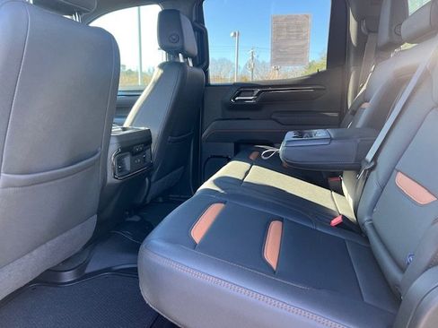 Used 2025 GMC Sierra 1500 AT4 image 14