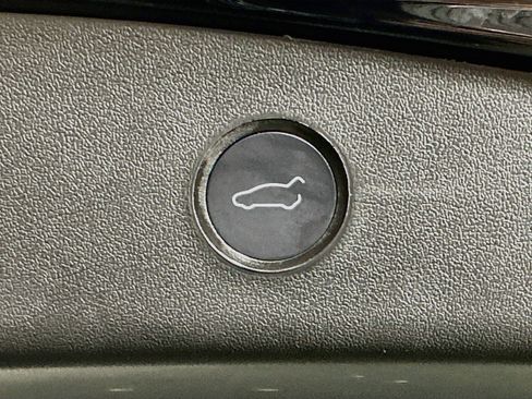 Used 2022 Tesla Model 3 Long Range AWD/4WD image 29