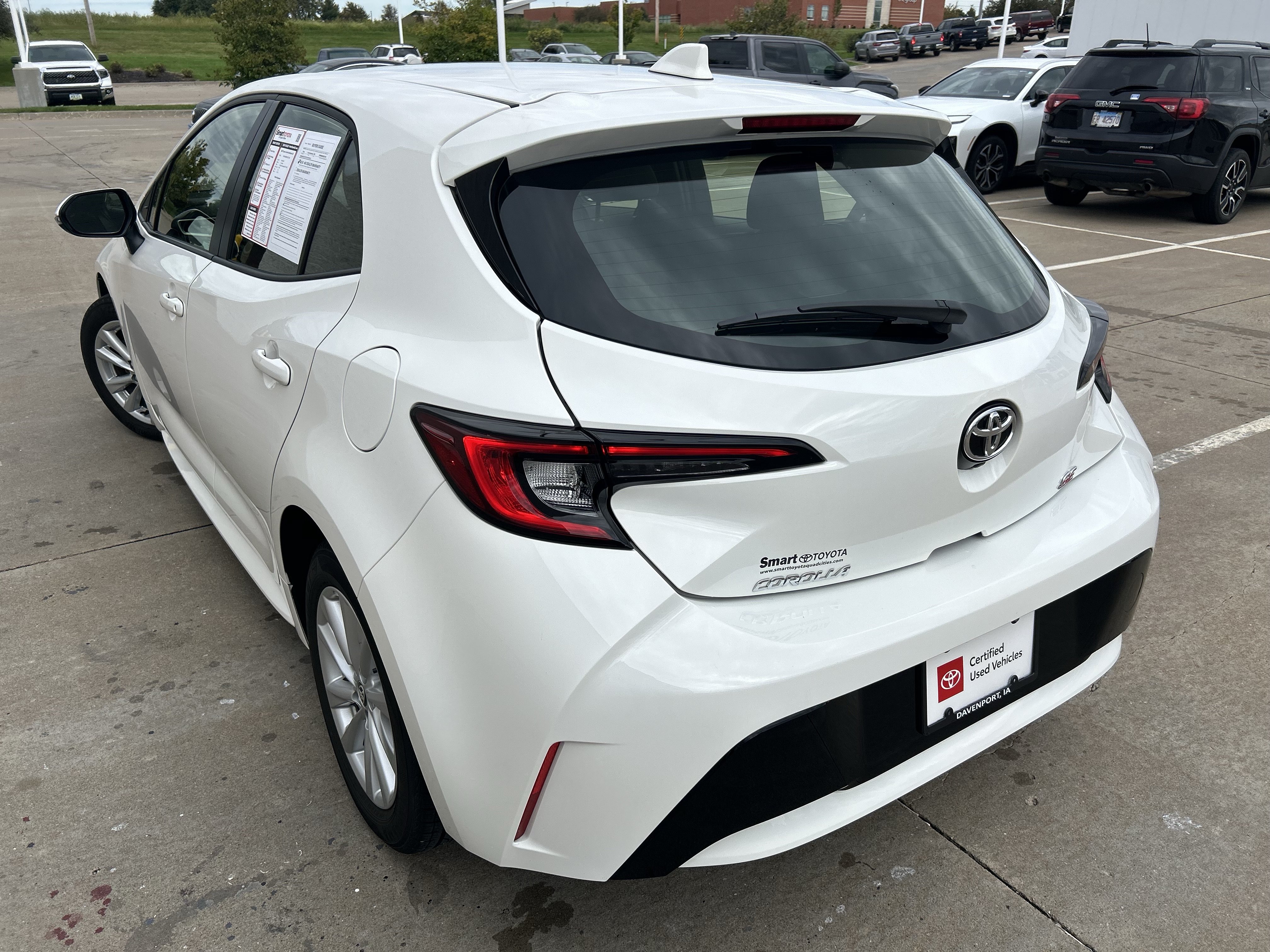 Certified 2024 Toyota Corolla SE w/ SE Package FWD image 4
