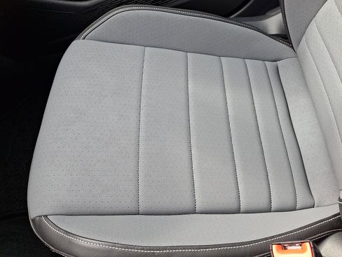 Certified 2026 Volkswagen Jetta SE FWD image 24