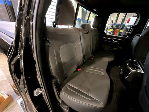 Used 2019 RAM 1500 Big Horn image 16