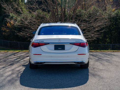 Used 2022 Mercedes-Benz S 580 4MATIC Sedan image 6
