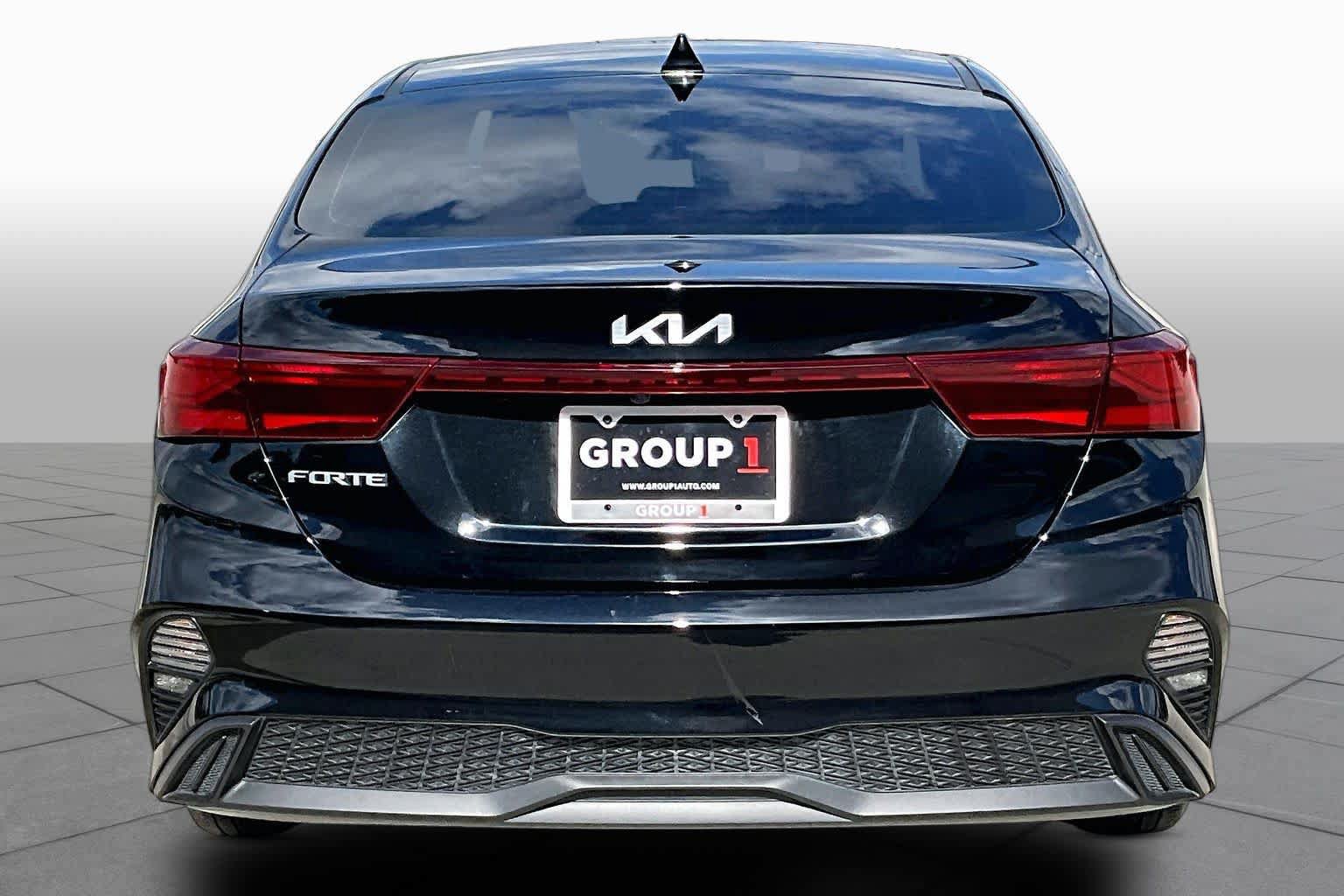 Certified 2024 Kia Forte LXS w/ LXS Technology Package FWD image 5