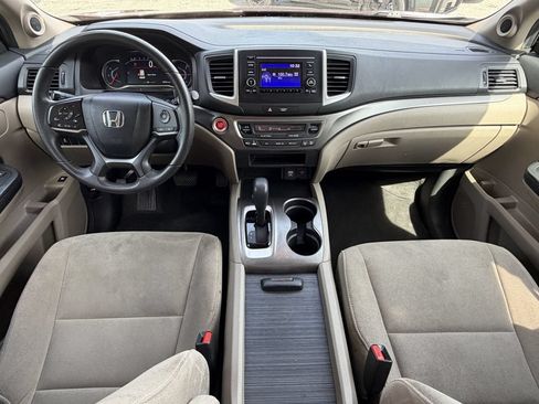 Used 2019 Honda Pilot LX image 12