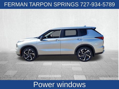Used 2023 Mitsubishi Outlander SE image 5