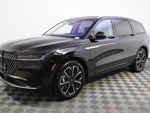 New 2026 Lincoln Nautilus Reserve AWD/4WD image 2