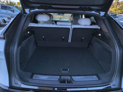 Used 2026 Cadillac Lyriq Premium Sport image 18