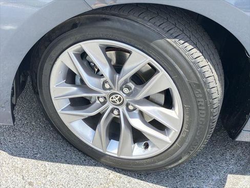 Certified 2021 Toyota Avalon XLE FWD image 9