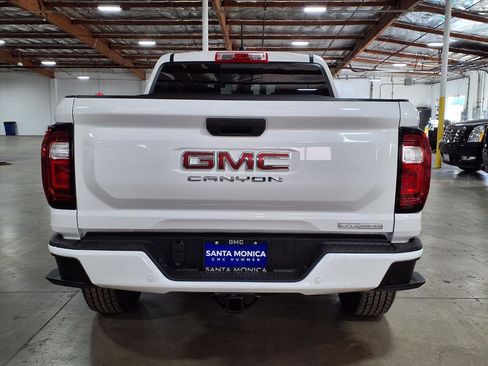 Used 2026 GMC Canyon Elevation image 9