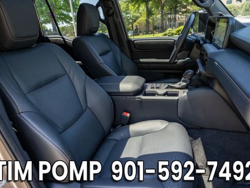 Used 2025 Toyota Land Cruiser w/ Premium Package AWD/4WD image 17