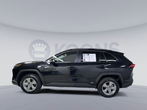 Used 2024 Toyota RAV4 LE AWD/4WD image 17