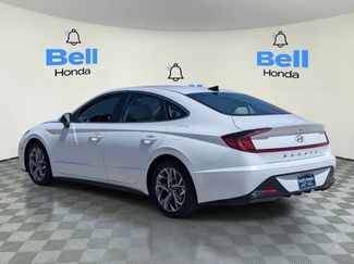 Used 2023 Hyundai Sonata SEL w/ Preferred Accessory Package FWD video 3