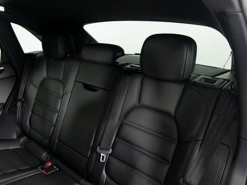 New 2026 Porsche Macan Turbo AWD/4WD image 37