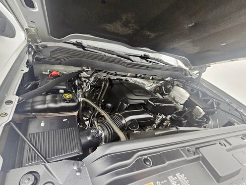 Used 2018 Chevrolet Silverado 2500 W/T image 28