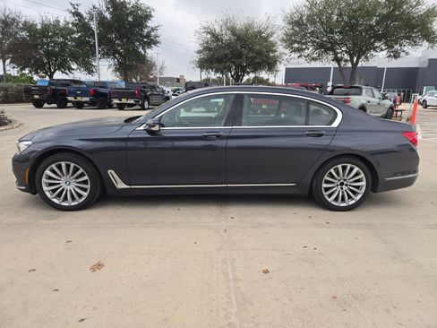 Used 2018 BMW 740i image 6