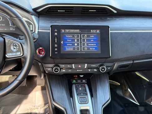 Used 2018 Honda Clarity Touring image 17