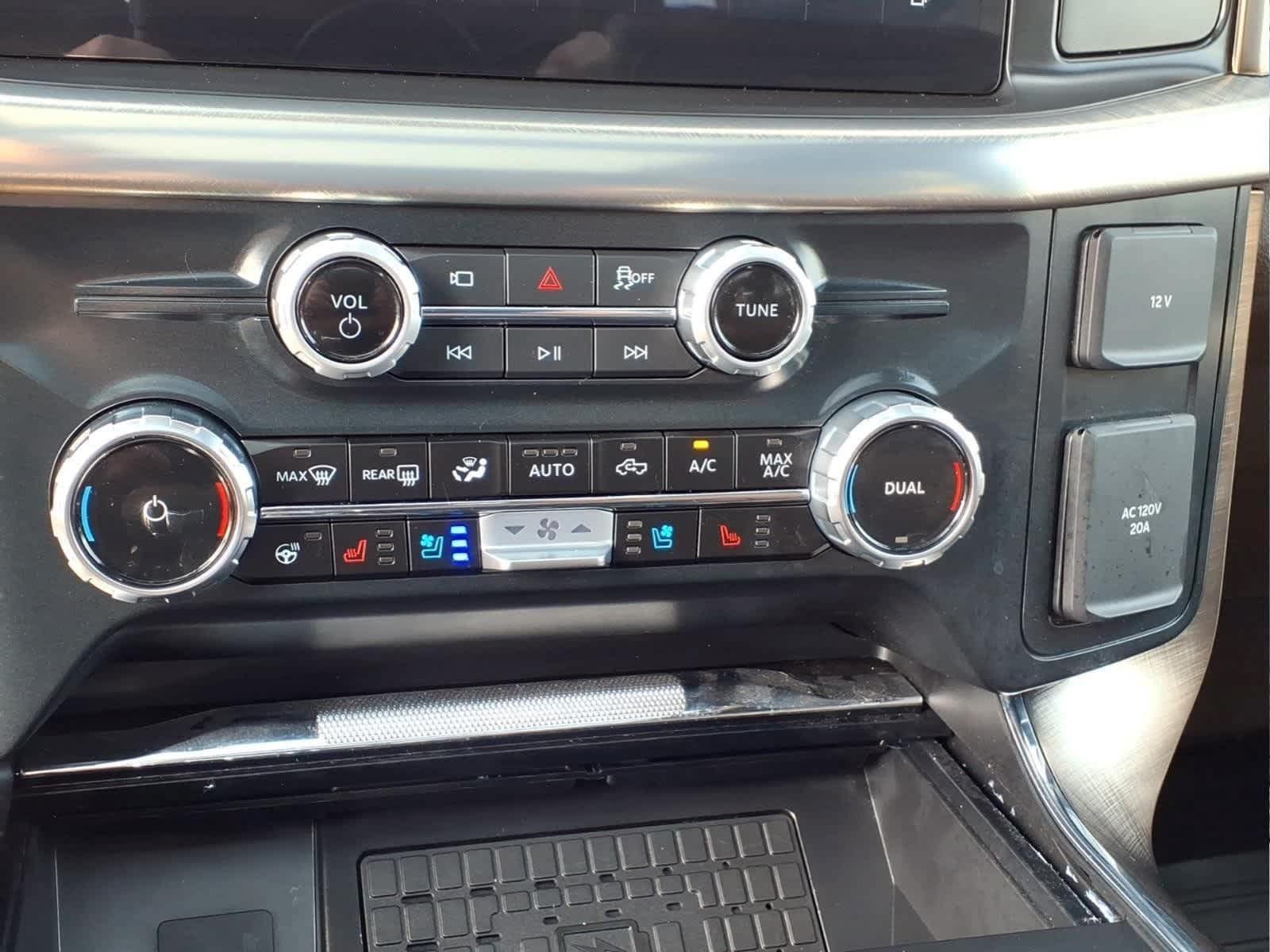 Used 2025 Ford F150 King Ranch AWD/4WD image 18