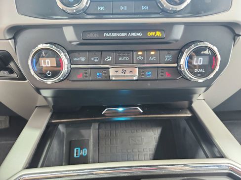 Used 2022 Ford F250 Lariat w/ Lariat Ultimate Package image 32