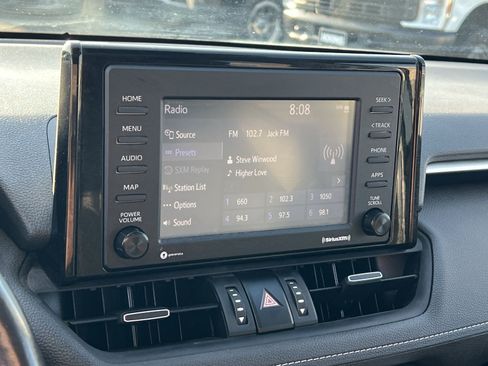 Used 2020 Toyota RAV4 XLE Premium AWD/4WD image 18