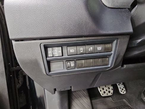 Used 2025 Toyota Tundra SR5 AWD/4WD image 30