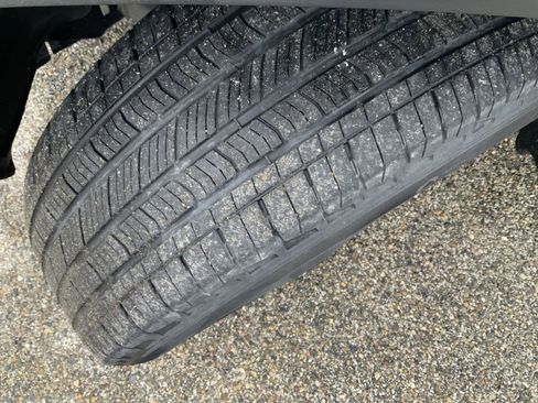 Used 2023 Jeep Grand Cherokee L Limited image 15