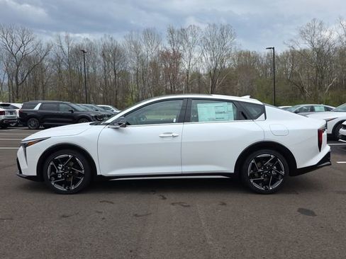 New 2026 Kia K4 GT-Line image 2