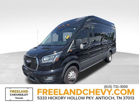 Used 2023 Ford Transit 350 XLT RWD image 5