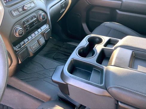 Certified 2022 Chevrolet Silverado 1500 Custom image 15