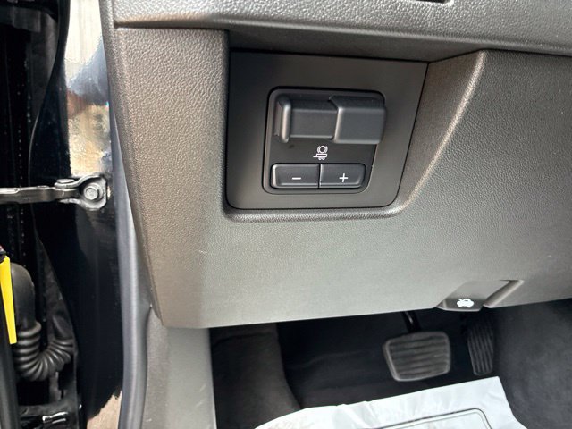 Certified 2023 Chevrolet Colorado Trail Boss w/ Technology Package AWD/4WD image 21